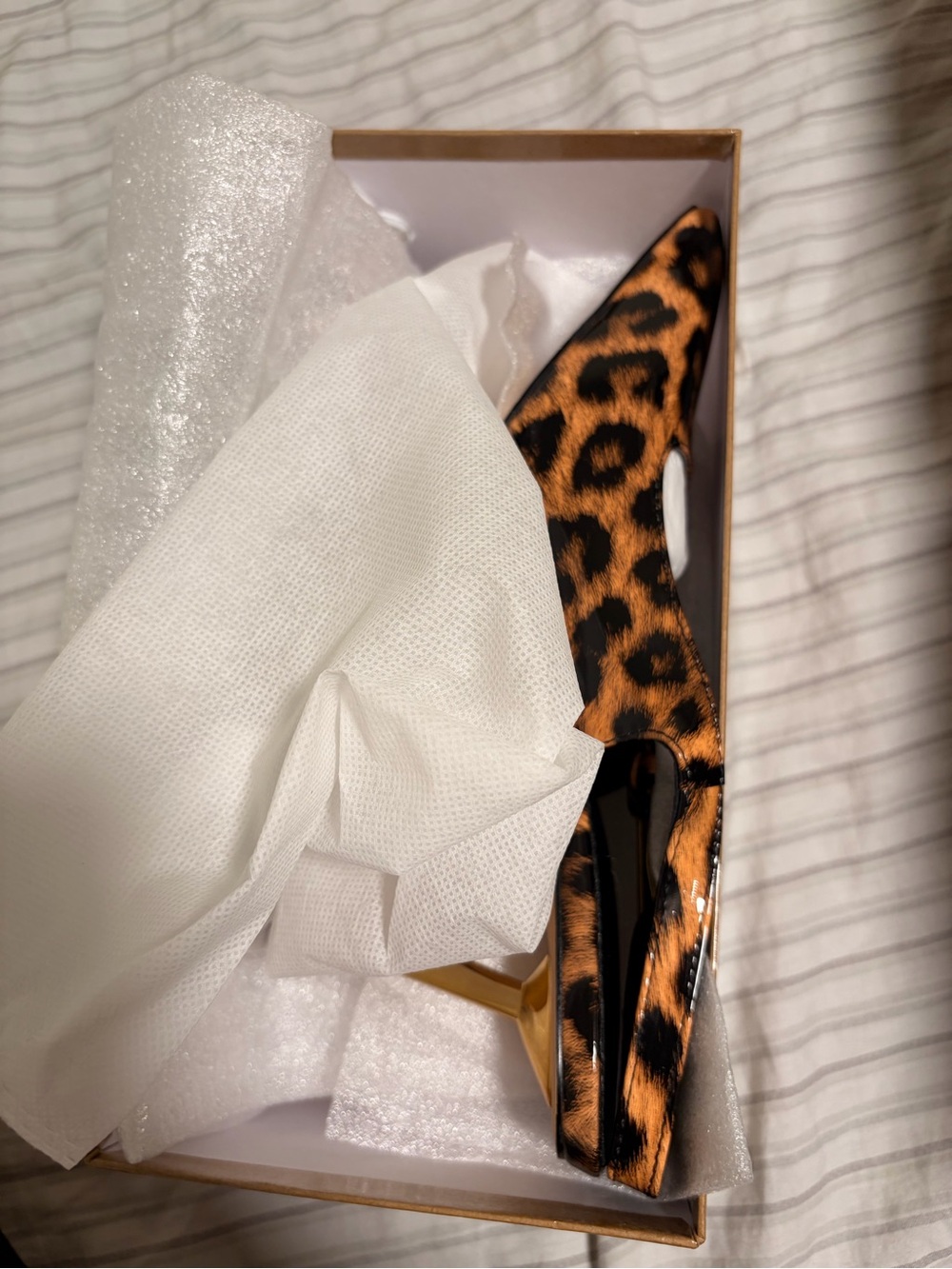 Leopard Print Pointed Slingback Heel in Brown and Black - Picture 4 of 7